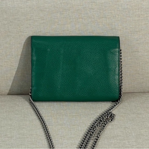 Gucci Green Leather Bag with Silver Chain - Picture 3 of 12